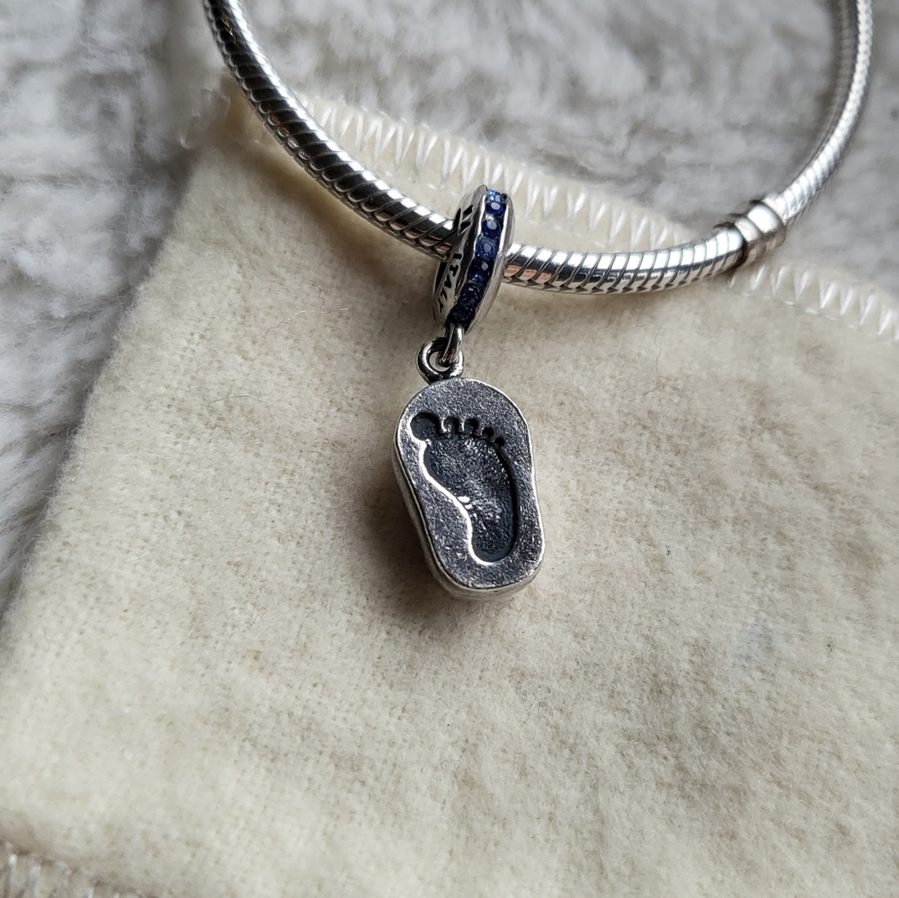 Kay Jewelers Michael Anthony Charmed Memories *Boy Boy Shoe/Foot Print* Charm View 4